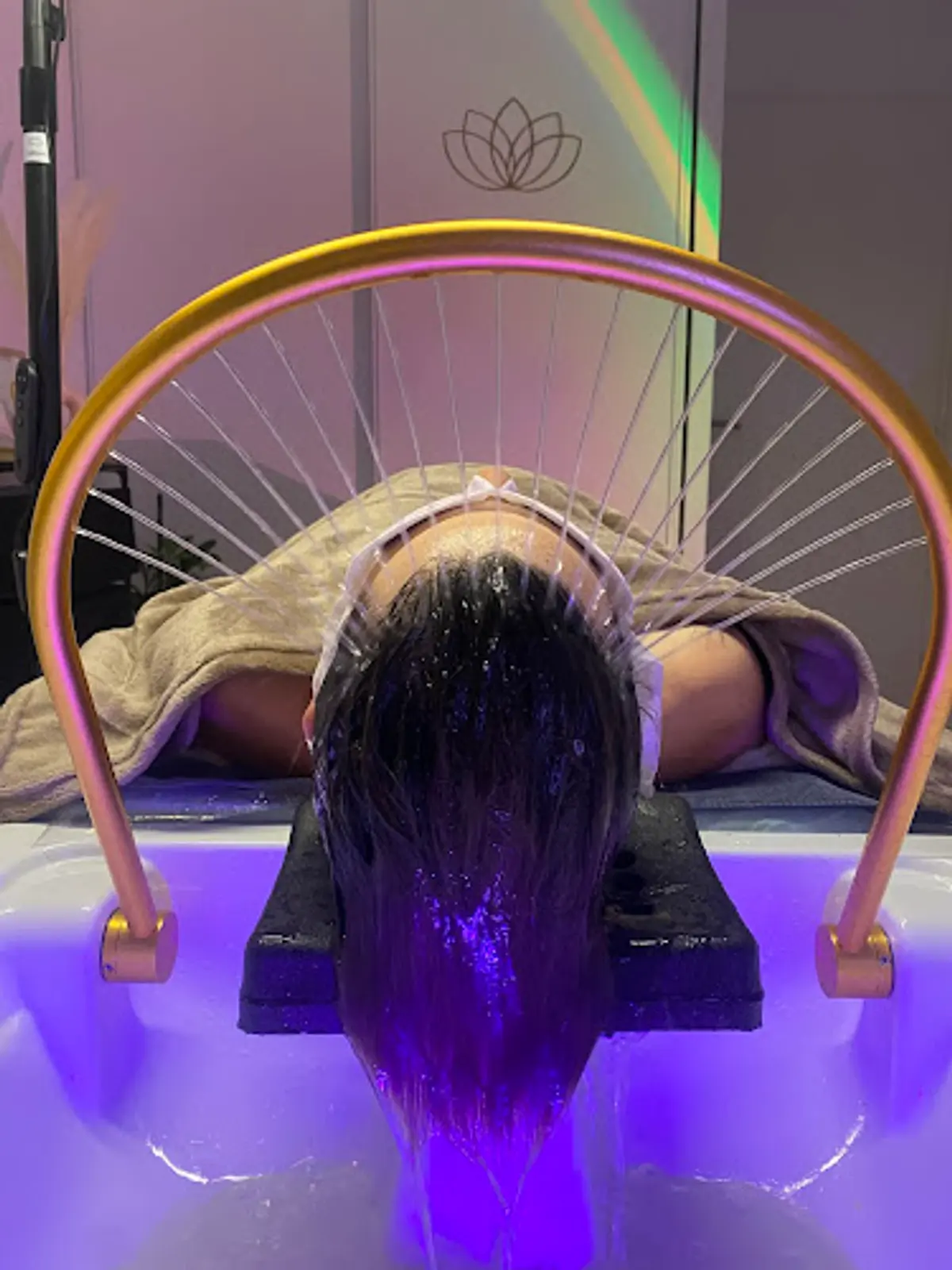 BA Head Spa - Head Spa