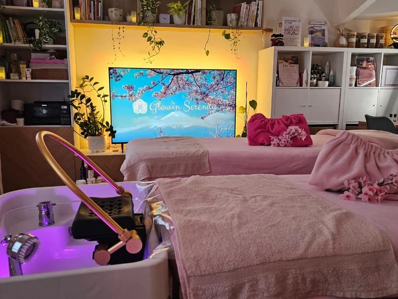 Glow'in Serenity Head Spa - Head Spa