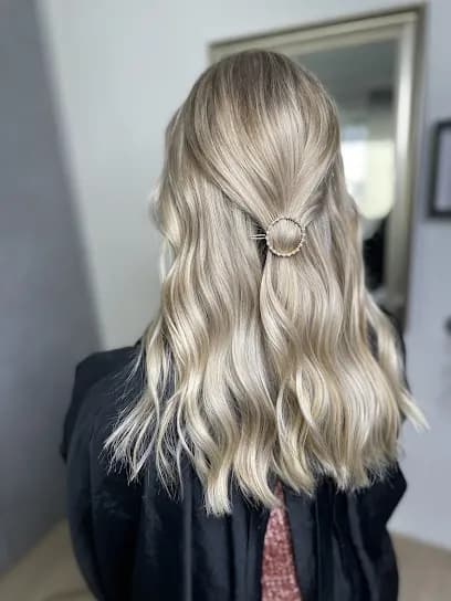 By Enzo - Head Spa
