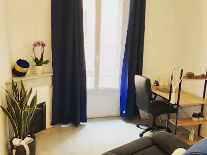 Madoromi Dry Head Massage - Head Spa