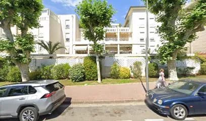 So Perfect Beauty Beauty Parlor 100% Women - Head Spa