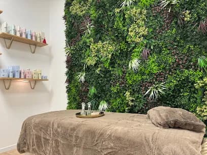 WELLNESS CORNER - Head Spa