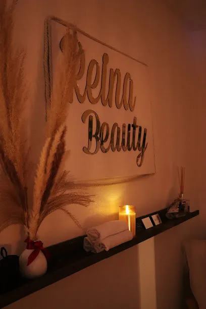 Reina Beauty - Head Spa