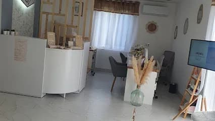 M Ta Beauté - Head Spa