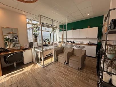 Naturellement (Anciennement Coiff'Moi) - Head Spa