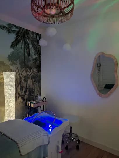 Comme sur un nuage. Delphine Tanguy - Head Spa