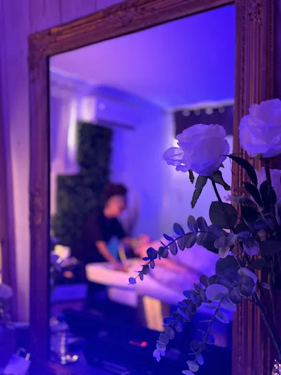 Nadia Khirouni - Salon privé - Head Spa