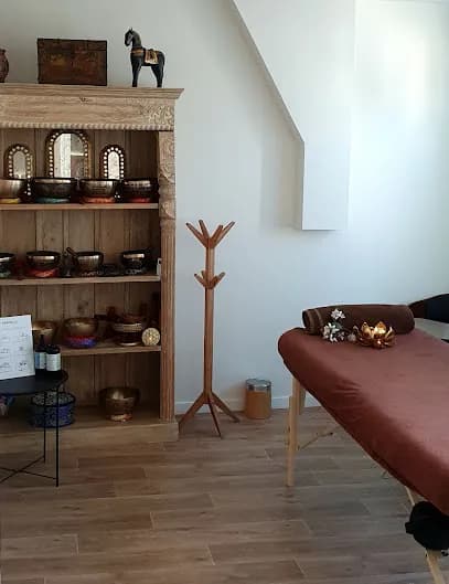 Mrauk-U Massage - Head Spa