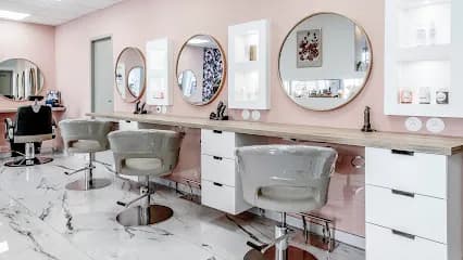 Les Doigts D'or D'elodie - Head Spa