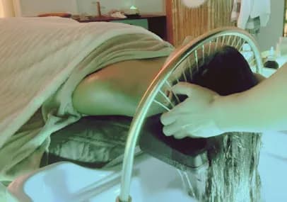 Eau Cause Head Spa - Head Spa