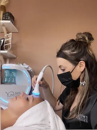 CM Esthétique et Experte du regard - Head Spa