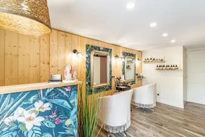 Maison Karel Coiffure - Head Spa