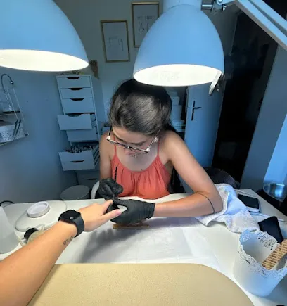 Élodie Massage & Manucure - Head Spa