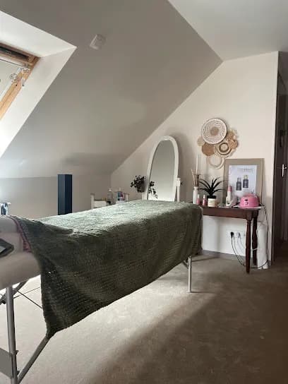 NAILS & COZY - Head Spa