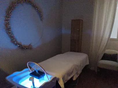 Eau de Lune - Massage assis Amma en entreprise et HeadSpa à l'Institut - Head Spa