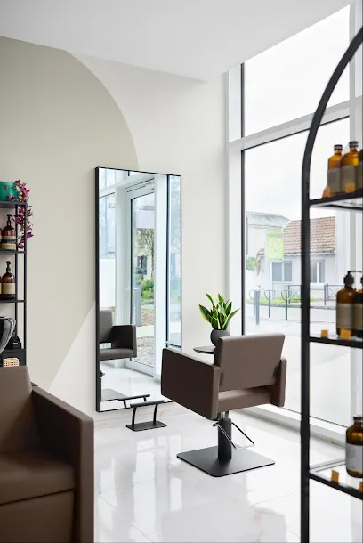 Omaï Hair - Head Spa - Head Spa