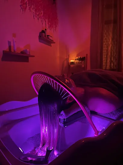 Head Spa by Addict Coiffure - Head Spa