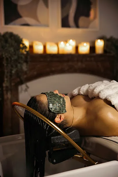 STUDIO BY M. - Head Spa