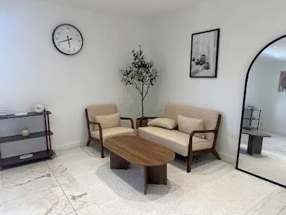 NESRIN KILIC INSTITUT - HEADSPA & BEAUTY - Head Spa