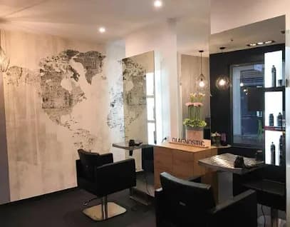 Révolution Claudia Coiffure - Head Spa