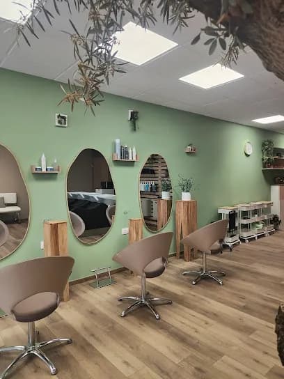 By Elles coiffure et Head SPA - Head Spa