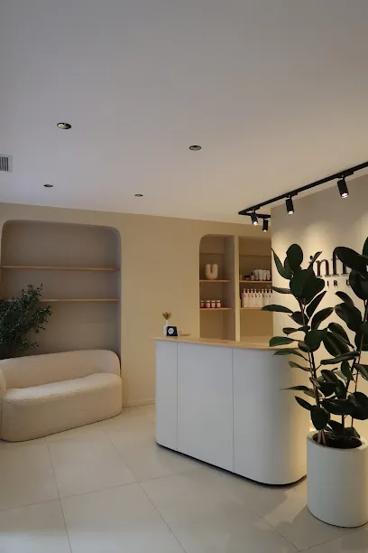 INFINITE HAIR DESIGN - Part-Dieu - Head Spa