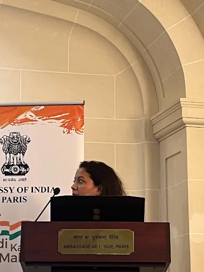 L'Ayuraura - Head Spa