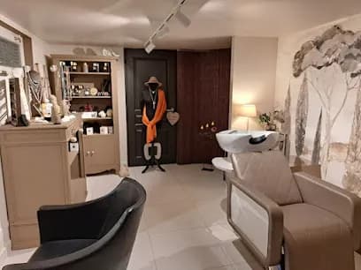 LE SALON PRIVE - Head Spa