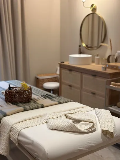 Maison la Belle - Head Spa