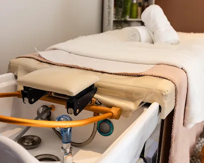 KELLY HEAD SPA - Head Spa