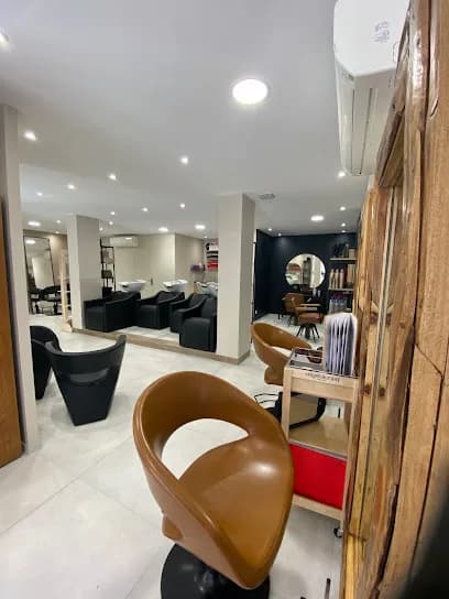 Women Coiffure - Head Spa