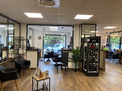 1 Concept idéal Coiffure…By J - Head Spa