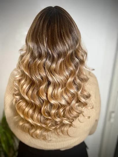 Peerless Coiffure - Head Spa