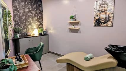 Les Essentielles - Head Spa