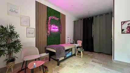 Sakura Head Spa - Head Spa