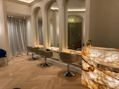 L’Arc de Neuilly - Head Spa