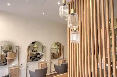 Auti Coiffure - Head Spa