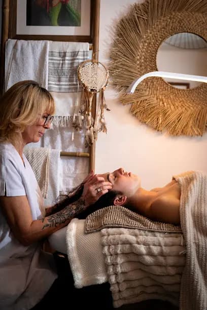 BE By Jen/Bien-Etre et Esthétique - Head Spa