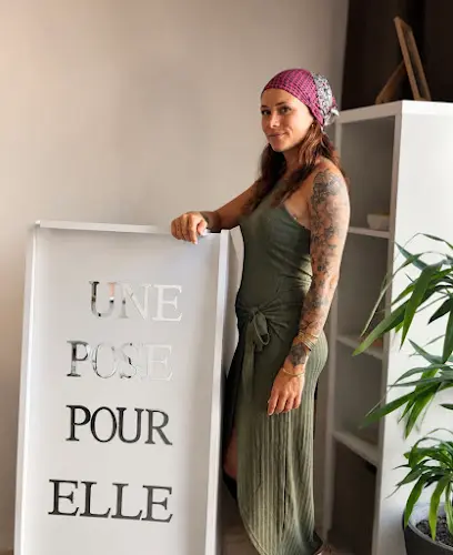Une pose pour elle MANUCURE - Head Spa