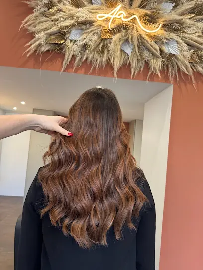 Anaïs Ametller Artisan coiffeur, Hair Spa - Head Spa