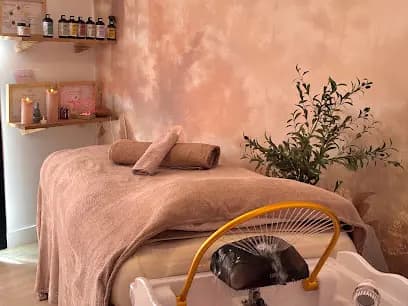 Coiffure At Home Lounge by Stéphanie - Head Spa