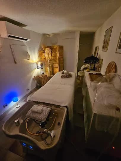 Le Koï Spa - Head Spa