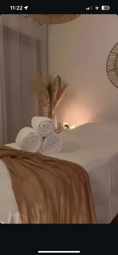 Esmée Massages - Head Spa