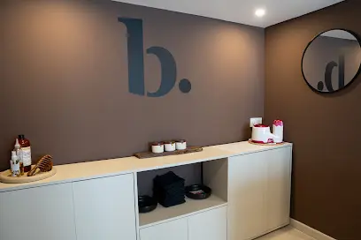 B. Lounge Studio - Institut de beauté - Head Spa