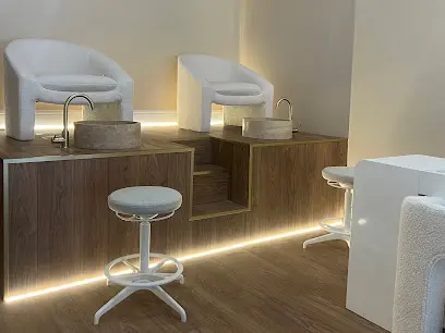 Bordeaux Manucure - Head Spa