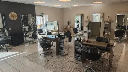 The Garden of Color - Head Spa