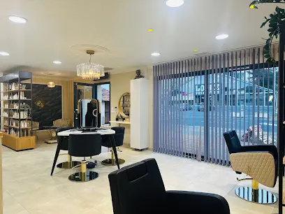 THIBAULT REY coiffeur designer - Head Spa