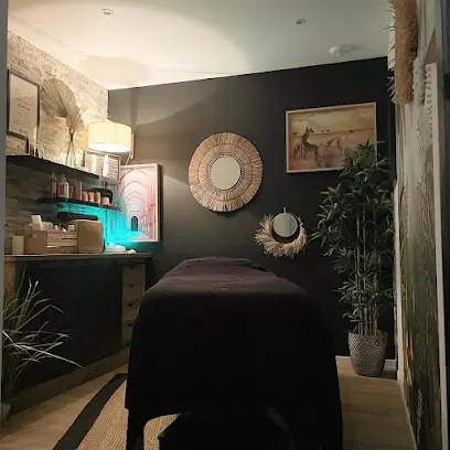 AquaSensia - Head Spa