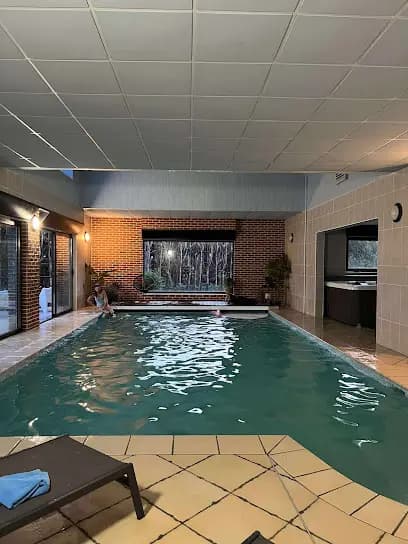 Le Domaine De Curgies - Head Spa