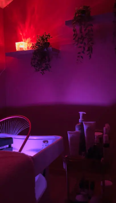 Inara Institut - Head Spa